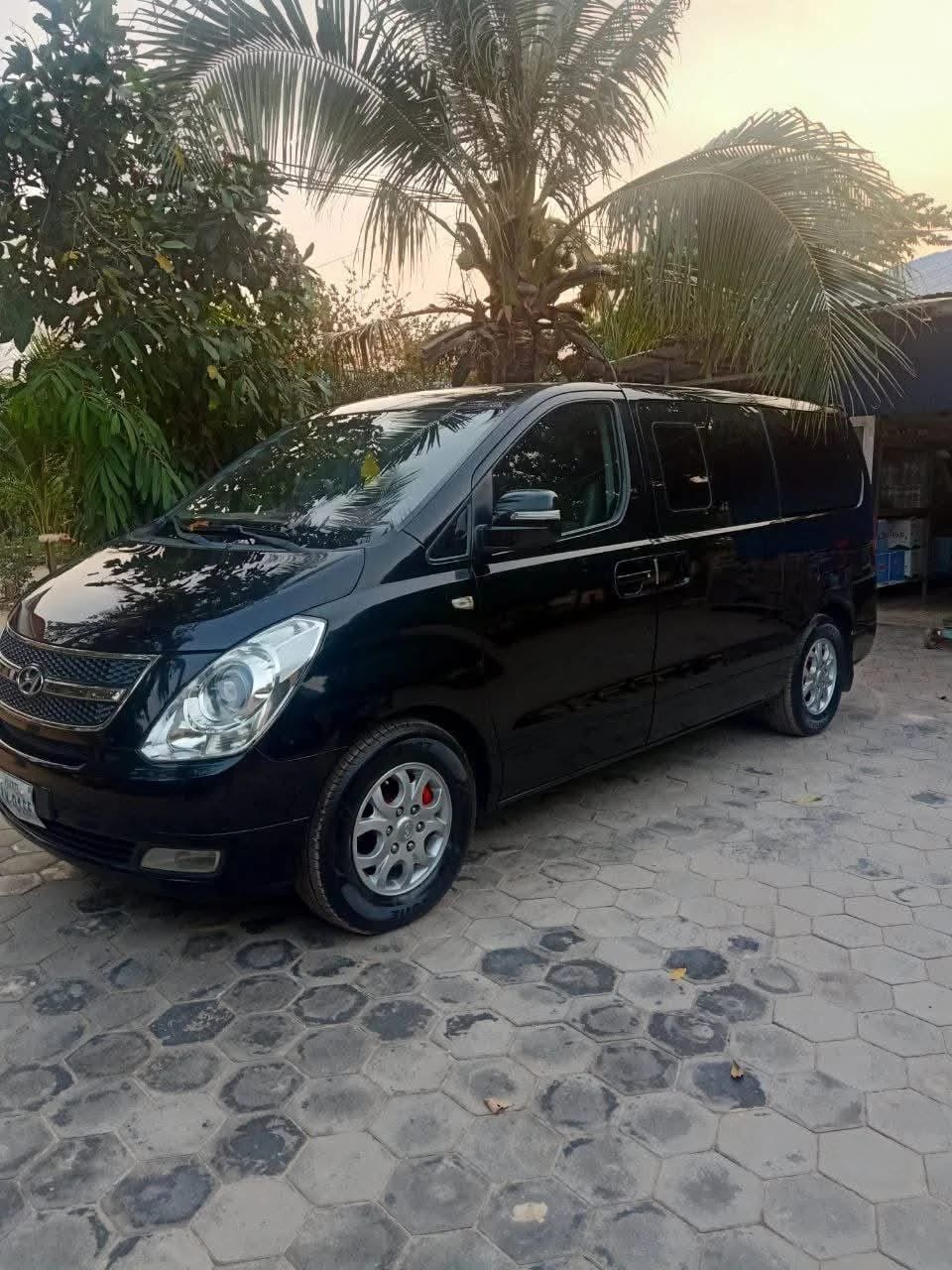 Minivan — vue extérieure