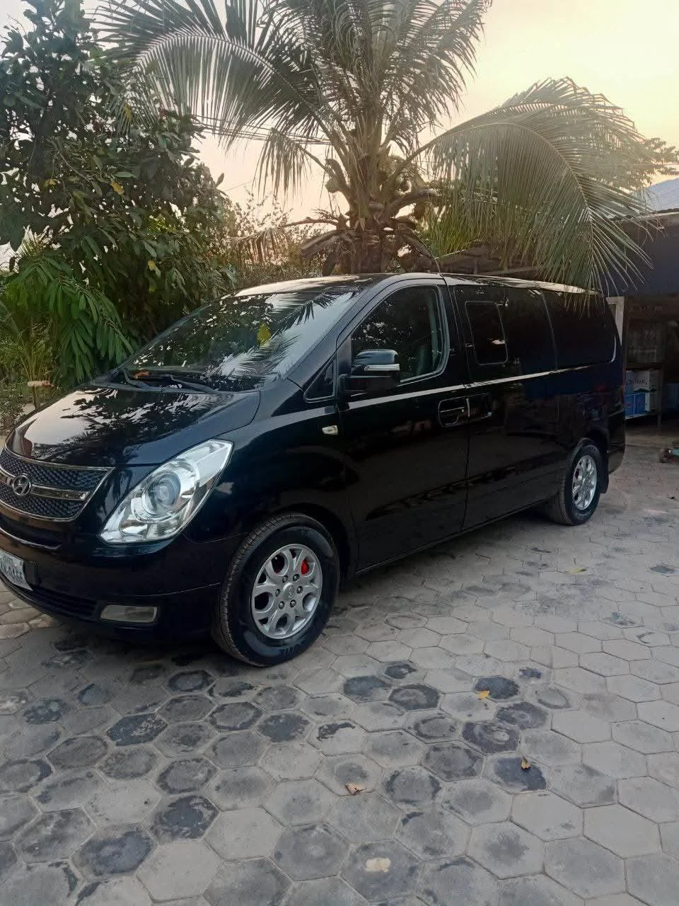 Minivan — vue extérieure
